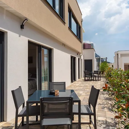 Eudora * Makarska
